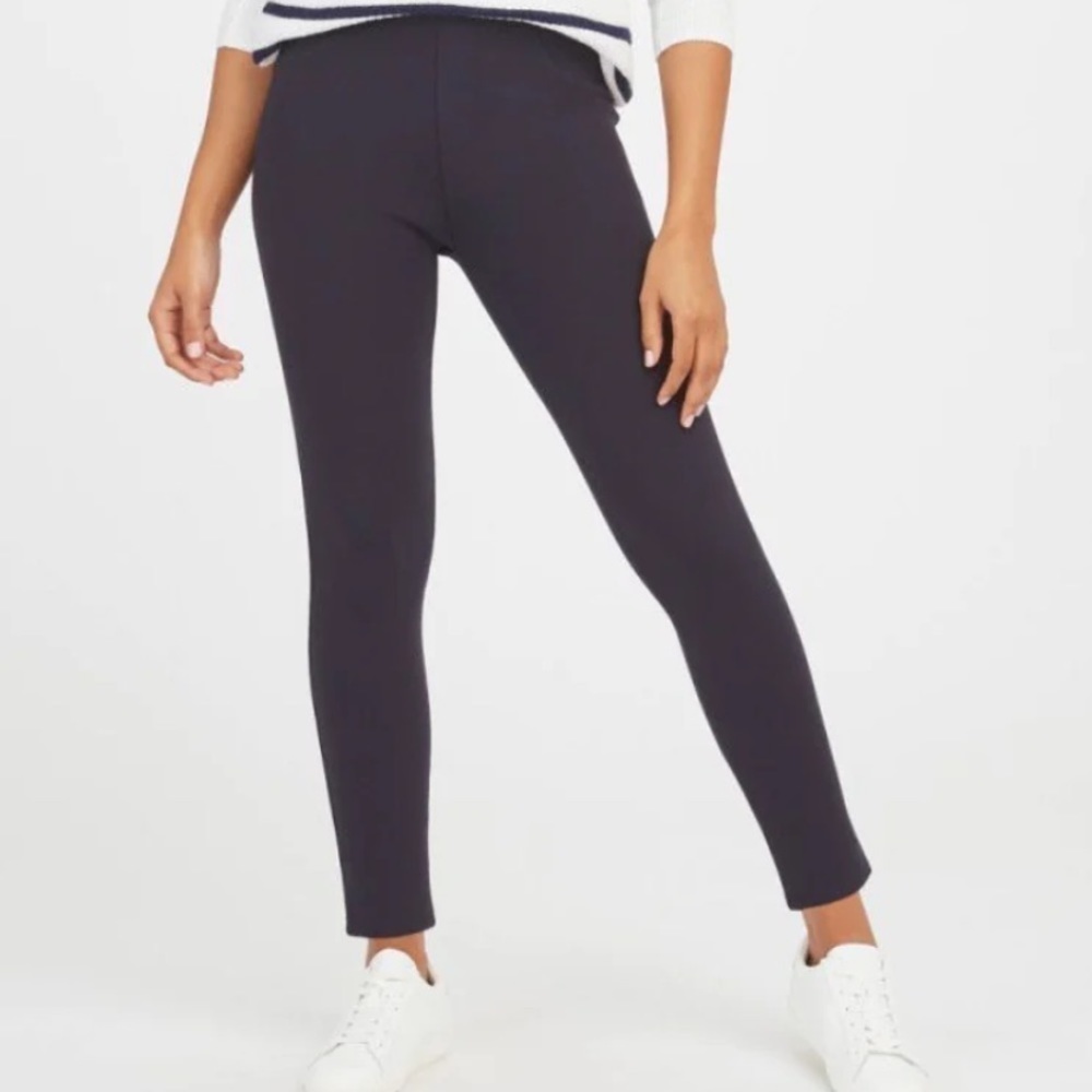 SPANX Black Slim Ponte Ankle Pants